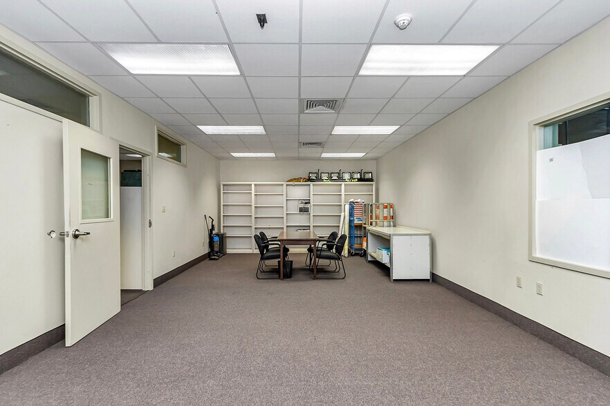 More Photos Of 801 SW 60th Ave, Ocala Office For Lease