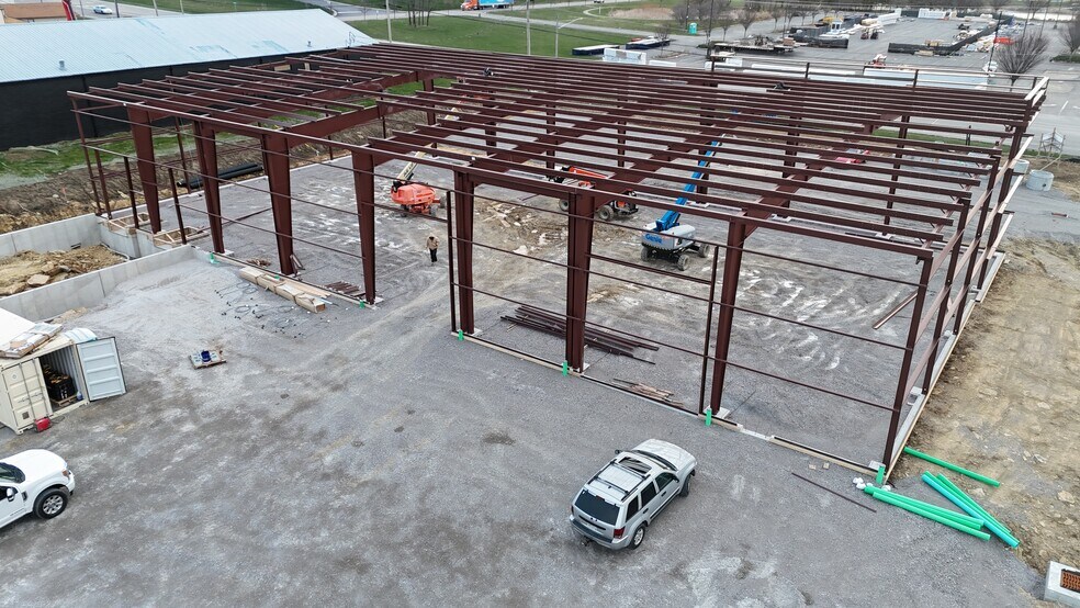 More Photos Of 9381 Seward Rd, Fairfield Warehouse For Lease