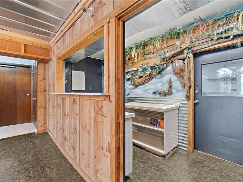 More Photos Of 10730 Camp Mack Rd, Lake Wales Storefront Retail Residential For Sale