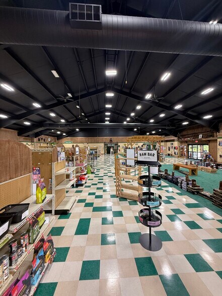 More Photos Of 4860 Atlanta Hwy, Bogart General Retail For Sale
