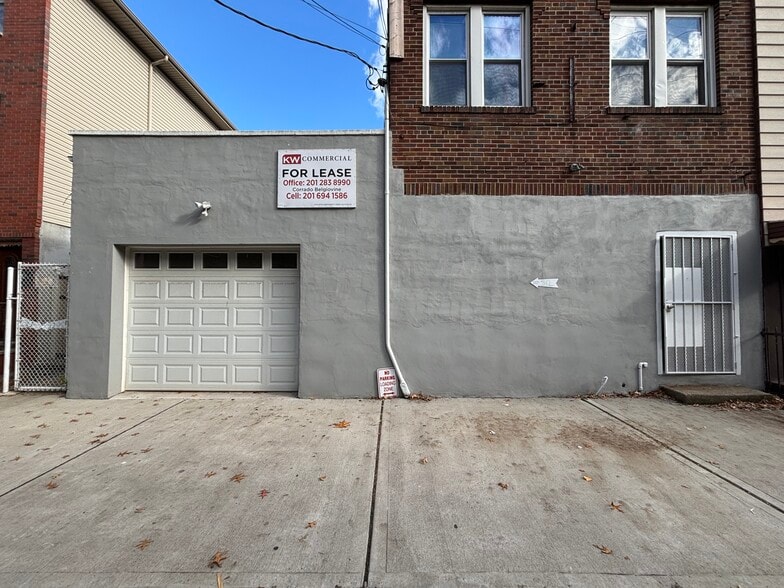 Primary Photo Of 50-52 Dales Ave, Jersey City Service For Lease