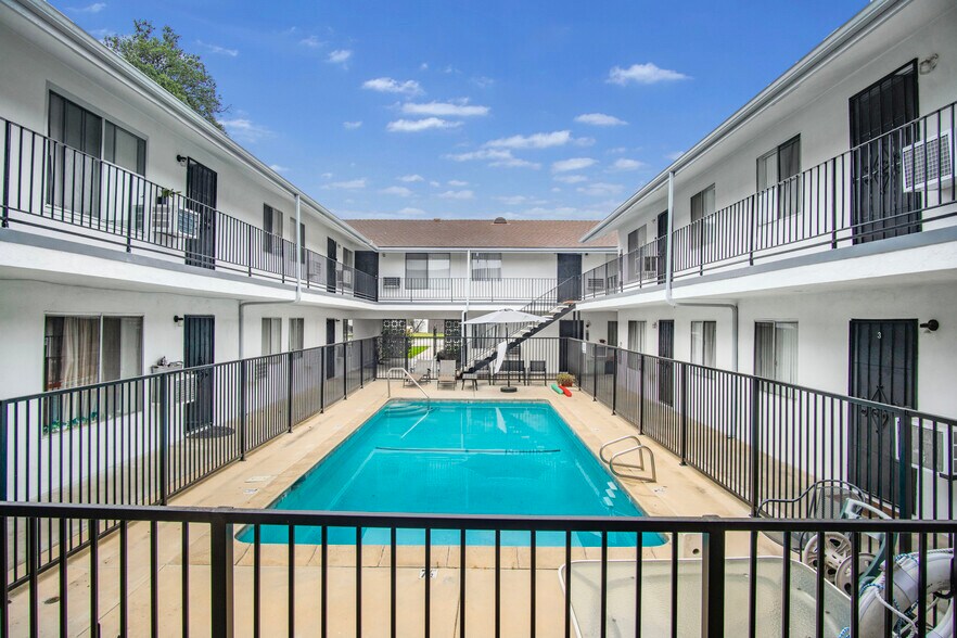 More Photos Of 254 W Dexter St, Covina Apartments For Sale