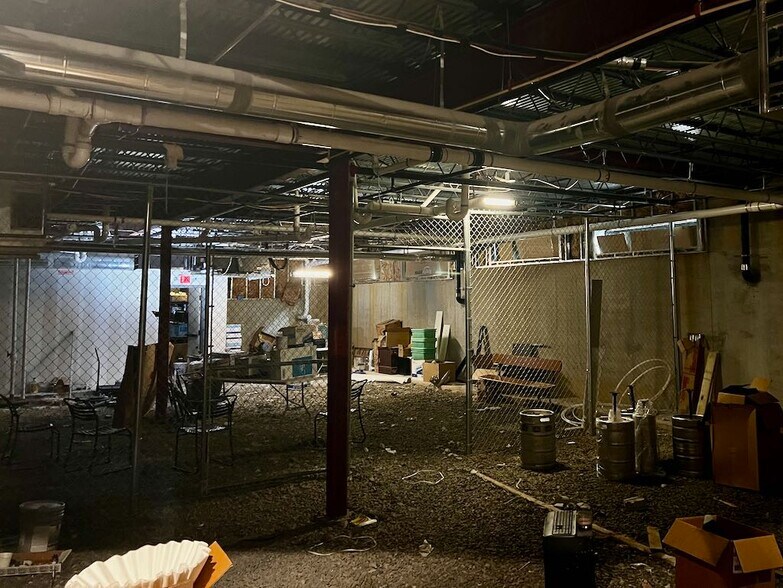 More Photos Of 8632 Main St, Woodstock Restaurant For Lease