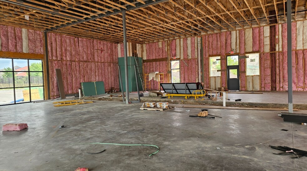 More Photos Of 10170 Coit rd, Frisco Office For Sale