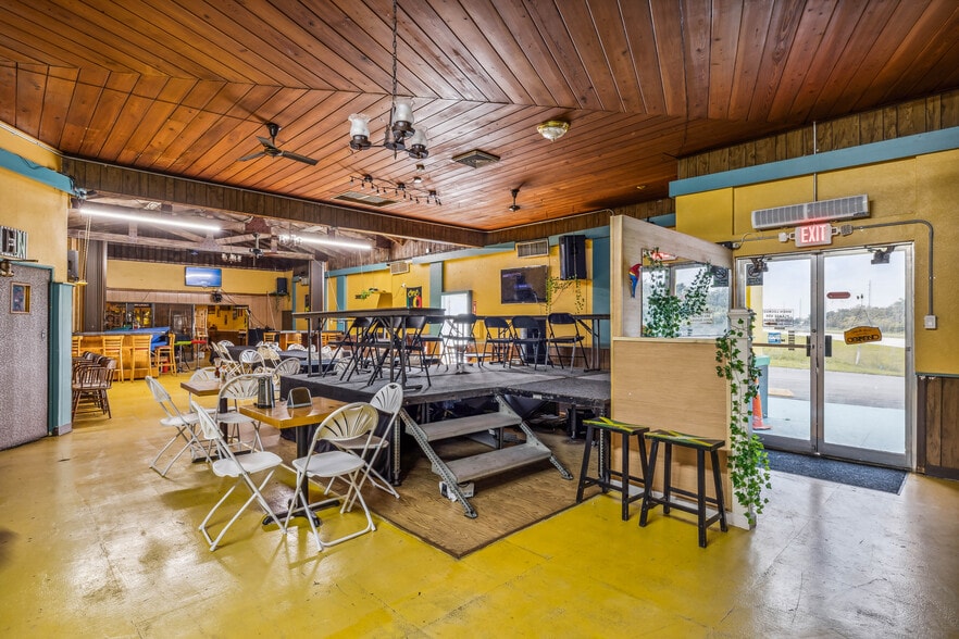 More Photos Of 16905 US Highway 27, Lake Wales Hotel For Sale