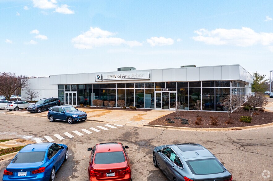 Primary Photo Of , Ann Arbor General Retail For Sale