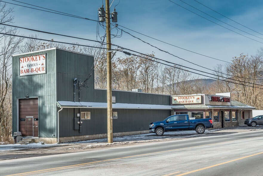 More Photos Of 122 E Poplar St, Nanticoke Restaurant For Sale
