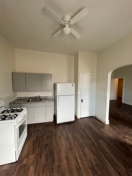 More Photos Of 7425-7429 S Broadway, Saint Louis Apartments For Sale