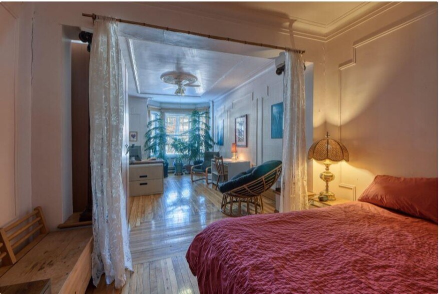 More Photos Of 2510-2518 Rue Sheppard, Montréal Apartments For Sale