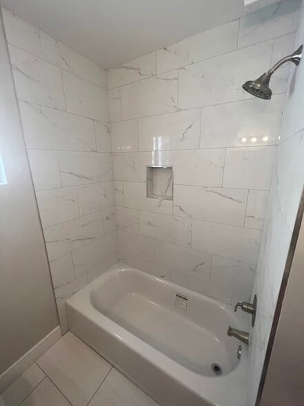 More Photos Of 239 W Cleveland Ave, Las Vegas Apartments For Sale