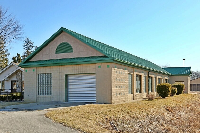 More Photos Of 7300 Lewis Ave, Temperance Carwash For Sale
