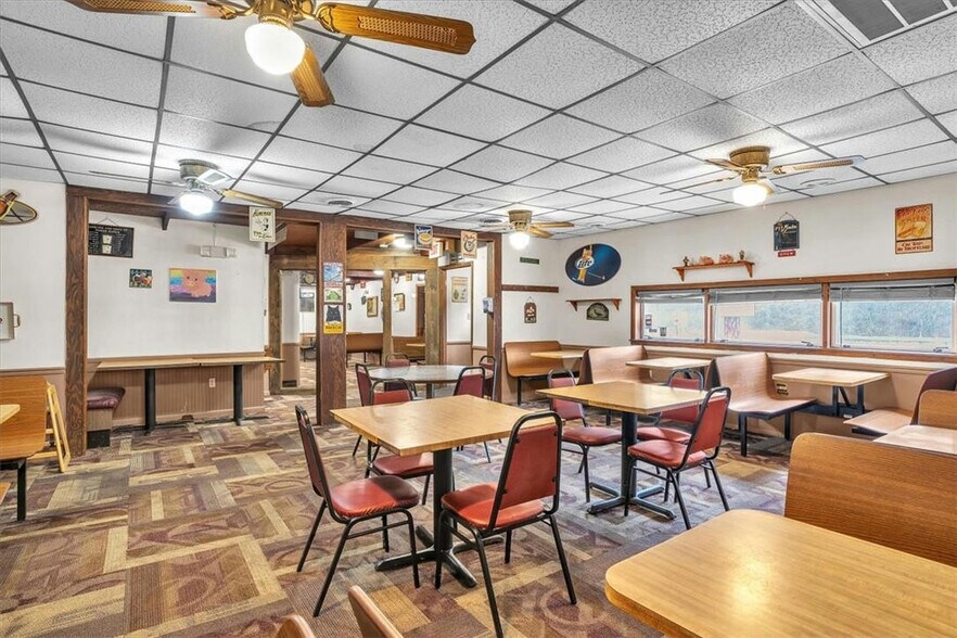 More Photos Of 3006 Lewis Run Rd, Clairton Restaurant For Sale