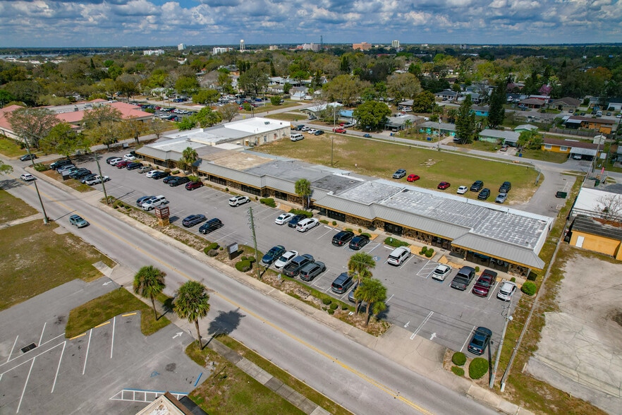 More Photos Of 567 Avenue K SE, Winter Haven Office For Sale