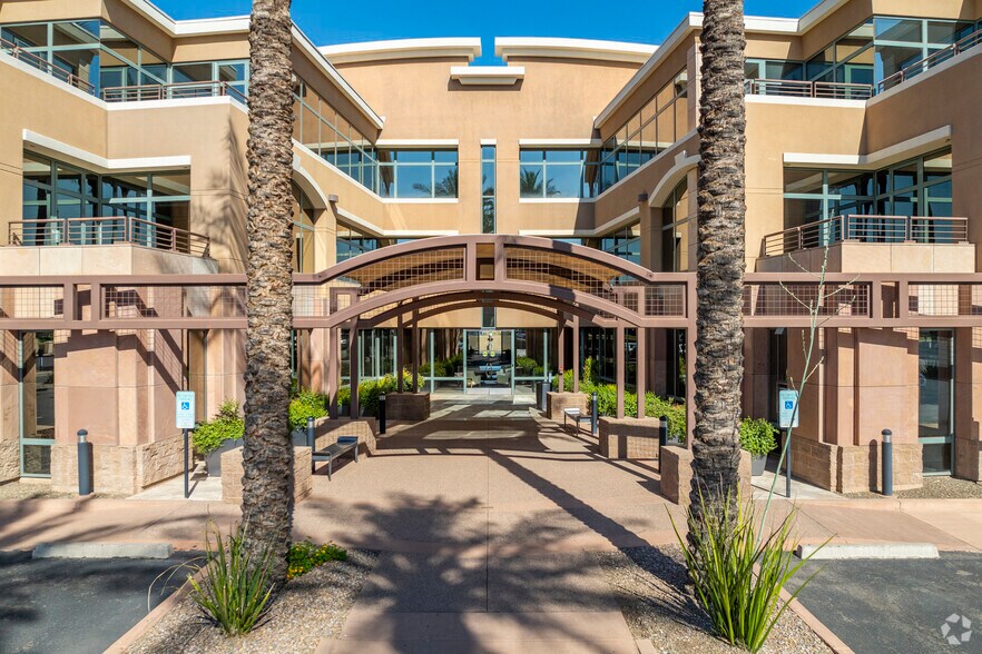 More Photos Of 7025 N Scottsdale Rd, Scottsdale Office For Lease