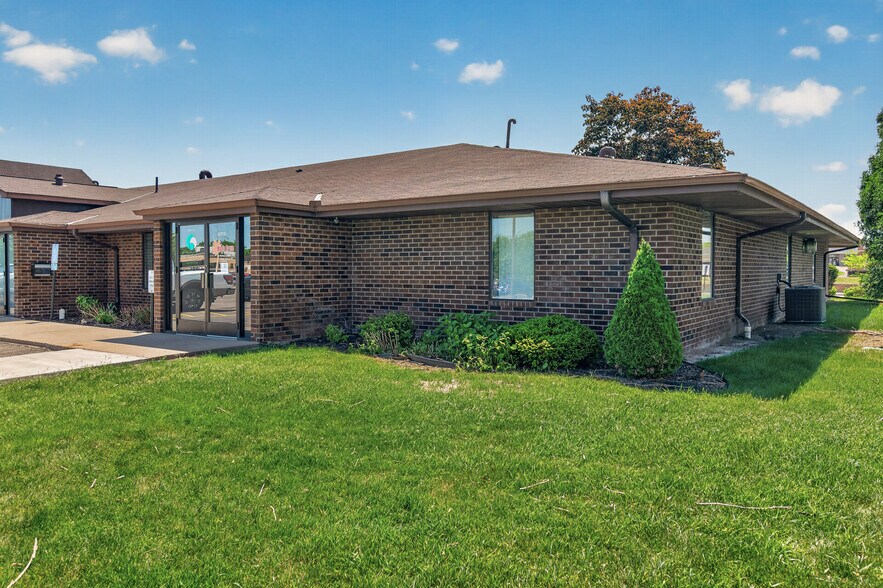 More Photos Of 13784-13800 83rd Way N, Maple Grove Medical For Lease