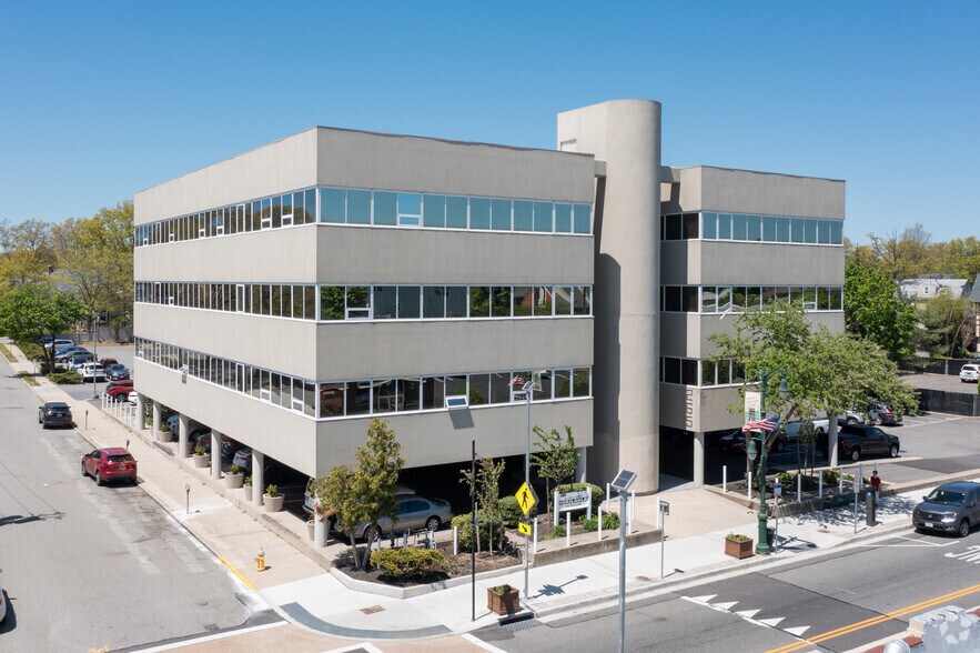 265 Post Ave, Westbury, NY 11590 Medical Office For Lease