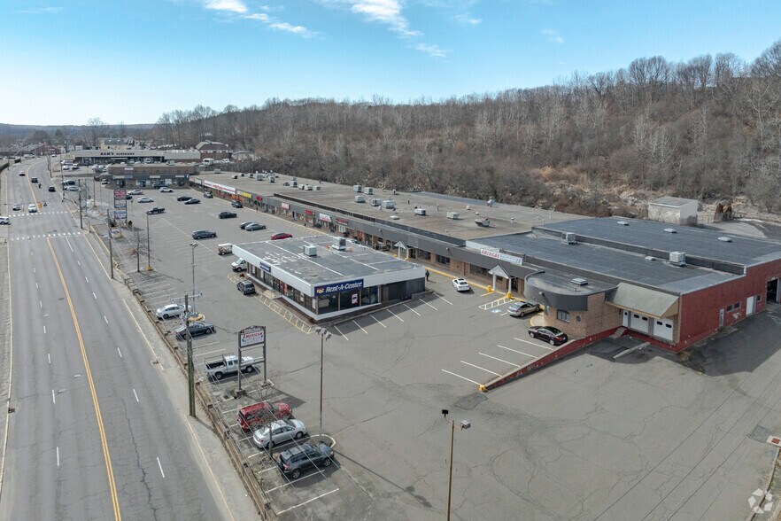 More Photos Of 625 Wolcott St, Waterbury Unknown For Lease