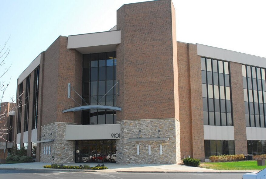 More Photos Of 9002 Purdue Rd, Indianapolis Office For Lease