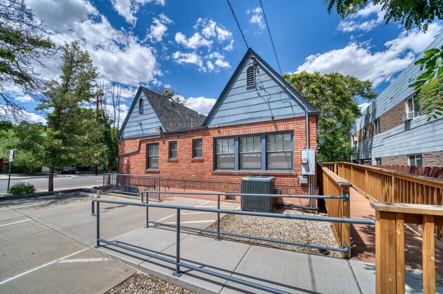 More Photos Of 804 Mill St, Reno Medical For Sale