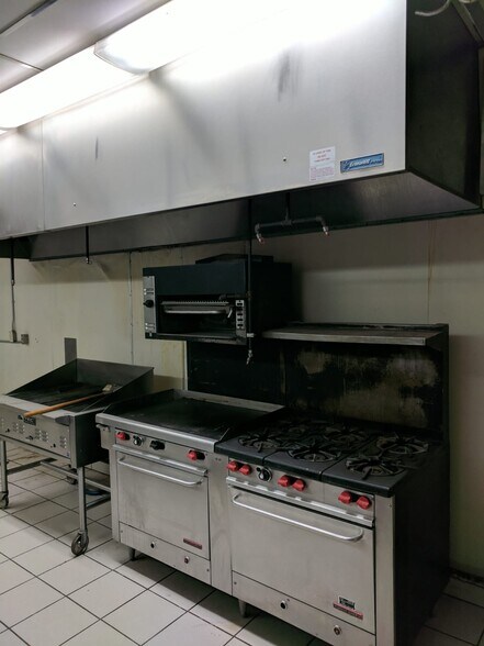 More Photos Of 1510 Bengal Dr, El Paso Storefront Retail Office For Lease