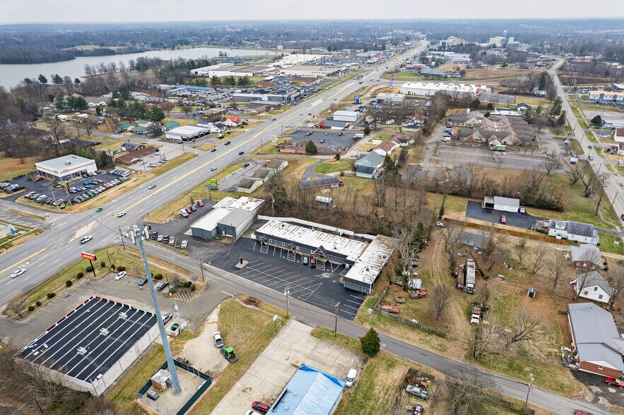 More Photos Of 100 Gray St, Elizabethtown Medical For Sale
