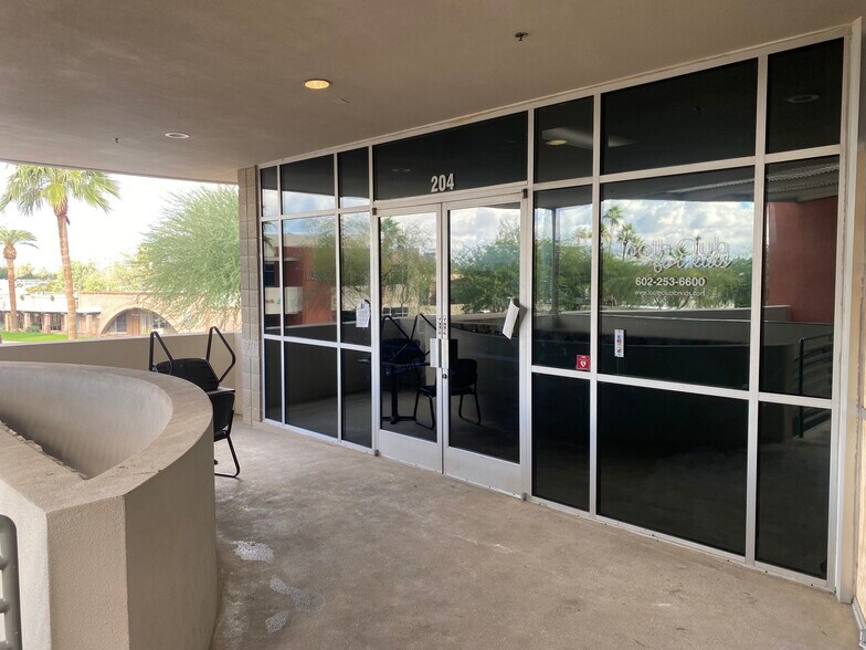 More Photos Of 1701 E Thomas Rd, Phoenix Office For Lease