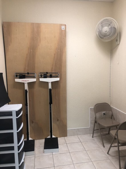 More Photos Of 2592 Tamiami Trl, Port Charlotte Freestanding For Lease