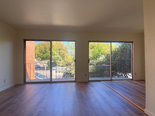 More Photos Of 2732 Martin Luther King Jr Way, Berkeley Apartments For Sale