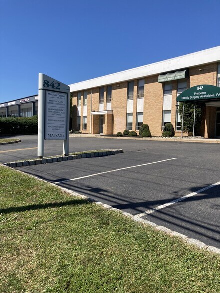 More Photos Of 842 State Rd, Princeton Medical For Lease