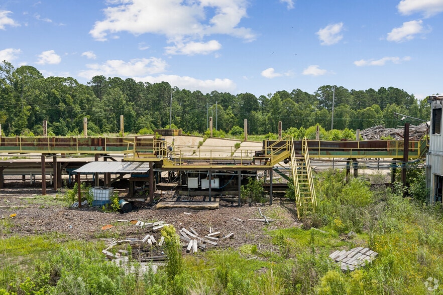 More Photos Of 111 Ouachita 301, Camden Manufacturing For Sale