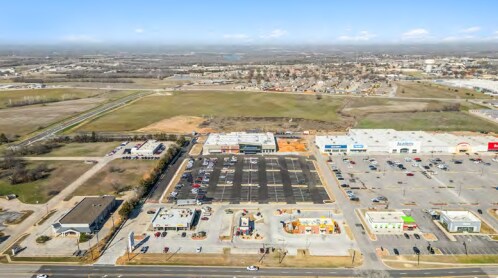 More Photos Of 1855 12th Ave NW, Ardmore Supermarket For Sale