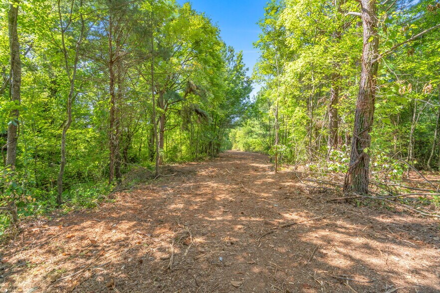 More Photos Of Old Athens Pike, Sweetwater Land For Sale