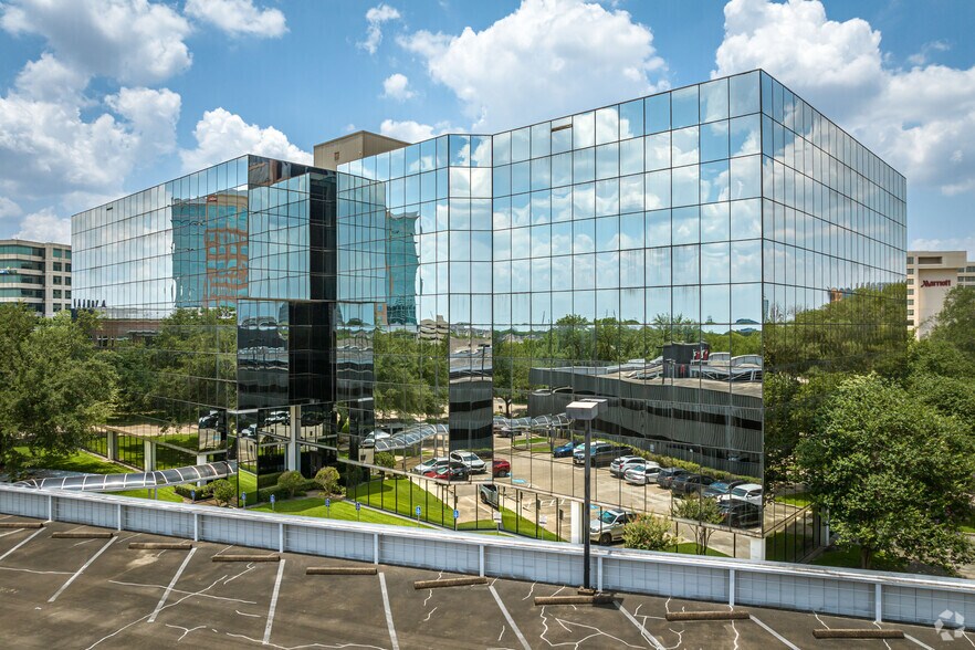 More Photos Of 2929 Briarpark Dr, Houston Office For Lease