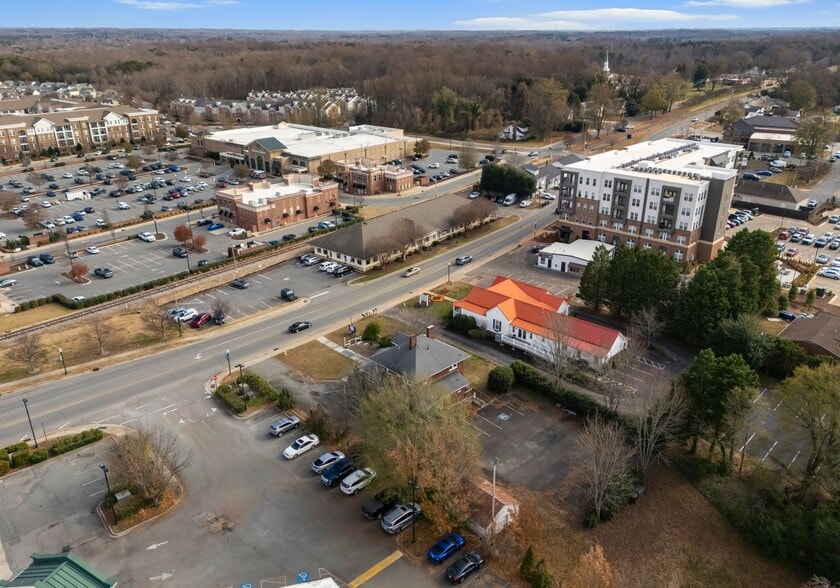 More Photos Of 19901 S Main St, Cornelius Freestanding For Sale