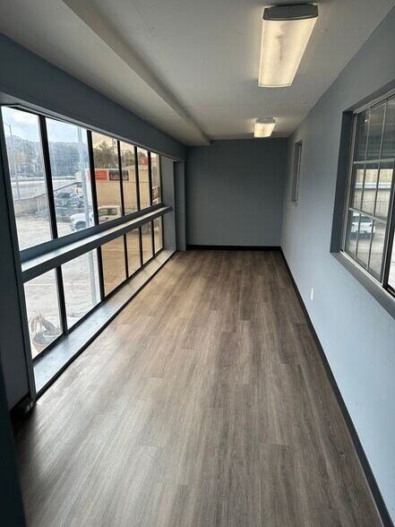 More Photos Of 11440 N Woodside Ave, Santee Service For Lease