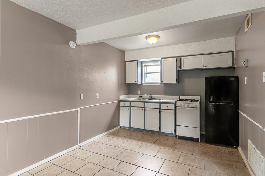 More Photos Of 1031 N Sumner St, Pampa Apartments For Sale