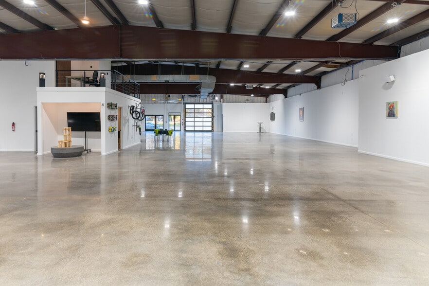 More Photos Of 1155 Victory Hwy, Burrillville Warehouse For Sale