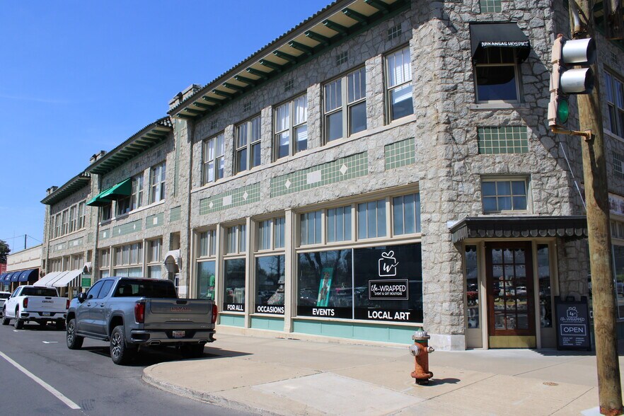 More Photos Of 500 Ouachita Ave, Hot Springs National Park Storefront Retail Office For Sale