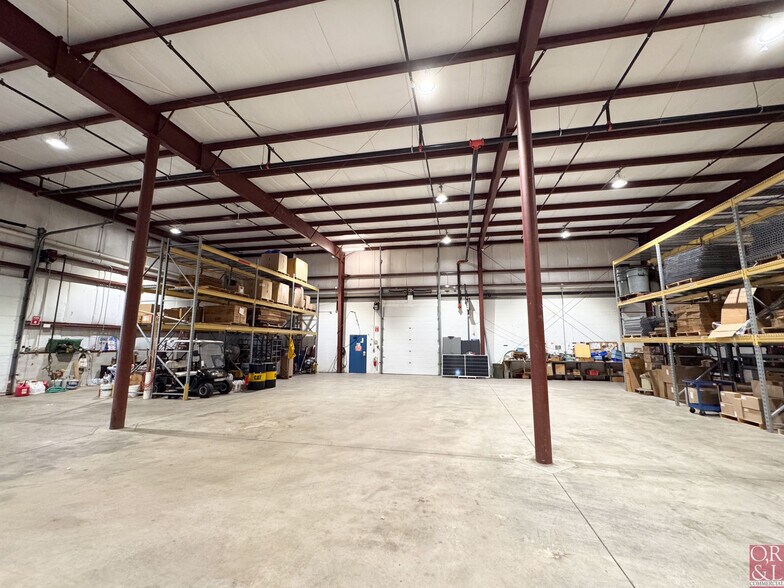 More Photos Of 2055 S Main St, Middletown Manufacturing For Lease