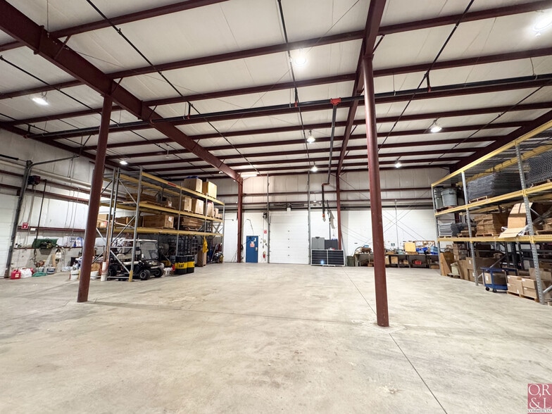 More Photos Of 2055 S Main St, Middletown Manufacturing For Sale