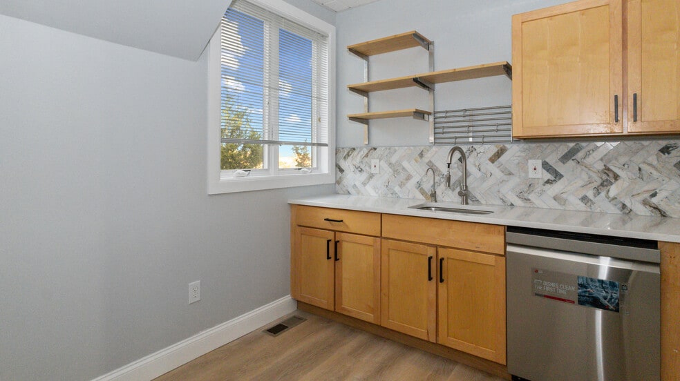 More Photos Of 104 Bridge Rd, Salisbury Loft Creative Space For Lease