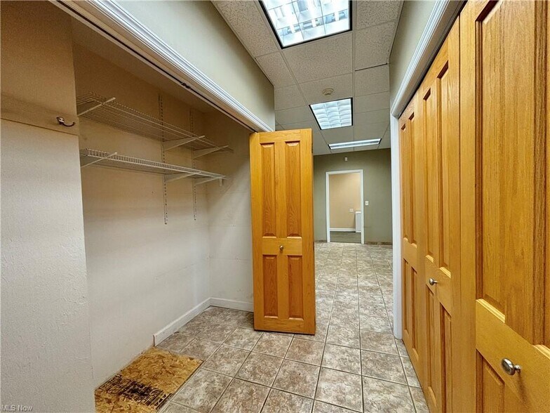 More Photos Of 3312 Lake Ave, Ashtabula Office For Sale