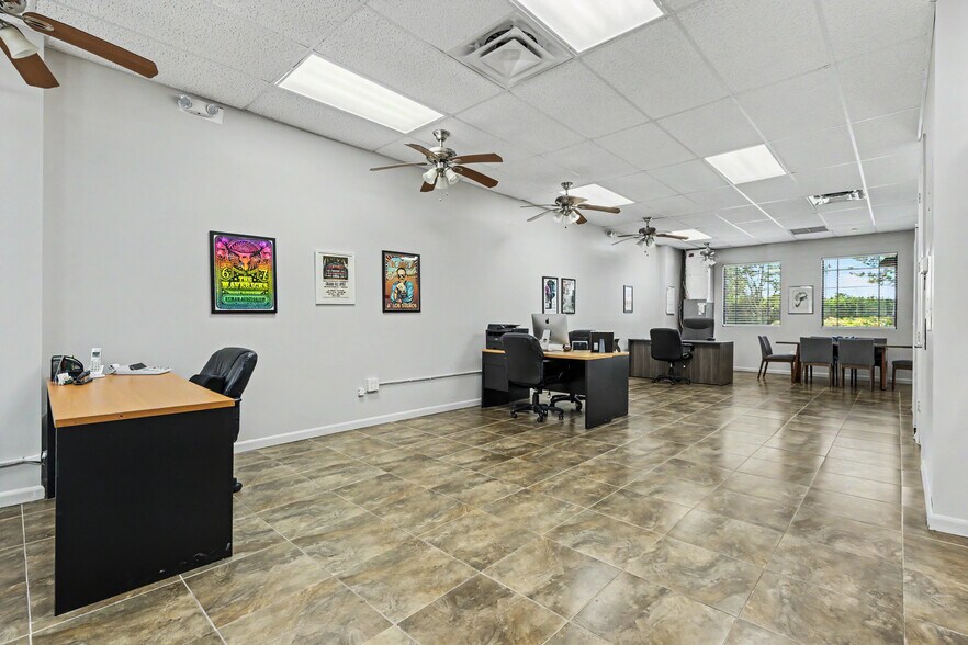 More Photos Of 10600 Griffin Rd, Cooper City Office For Sale
