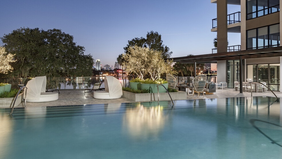 More Photos Of 295 NE Ivanhoe Blvd, Orlando Apartments For Lease