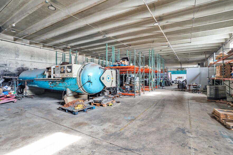 More Photos Of 9000 NW 97th Ter, Medley Manufacturing For Sale