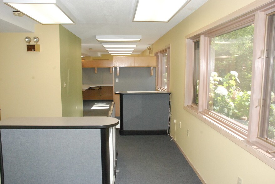 More Photos Of 4620 N US Highway 31 N, Traverse City Office For Lease