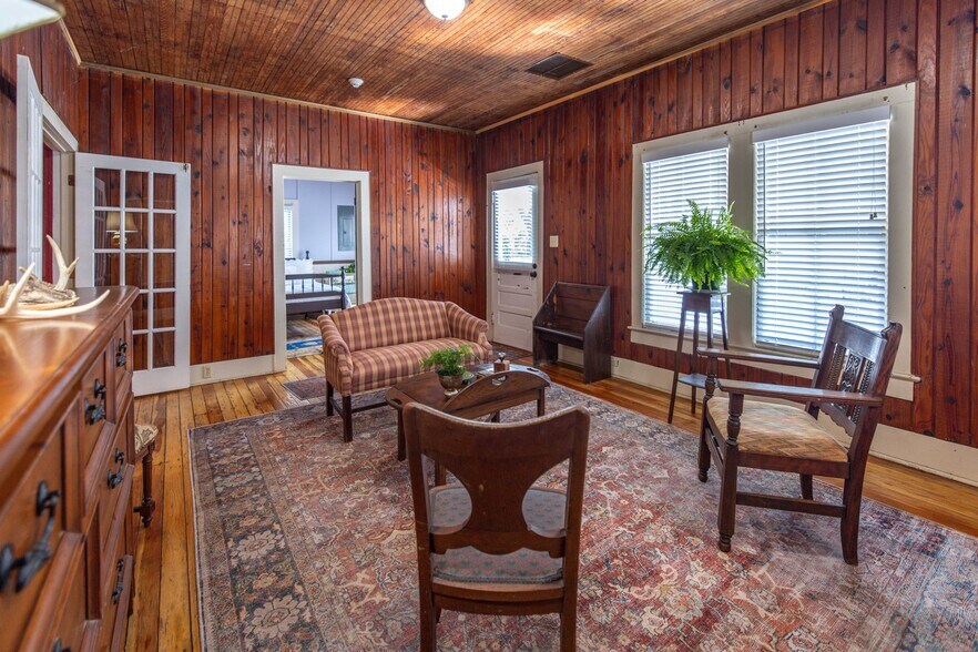 More Photos Of 86 Masters Dr, Saint Augustine Office For Sale