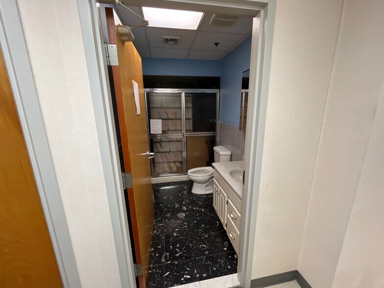 More Photos Of 42 Locust Ave, Wallington Medical For Lease