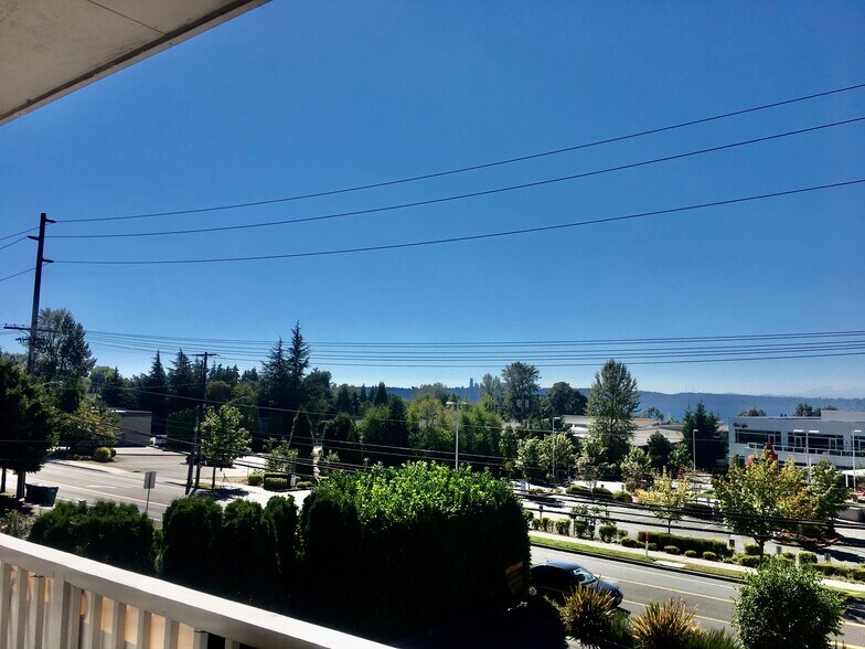 More Photos Of 808-810 6th St S, Kirkland Office Residential For Lease