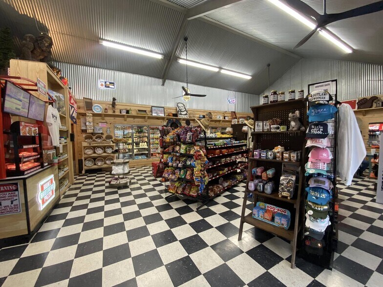 More Photos Of 15877 S US Highway 259, Haworth Convenience Store For Sale